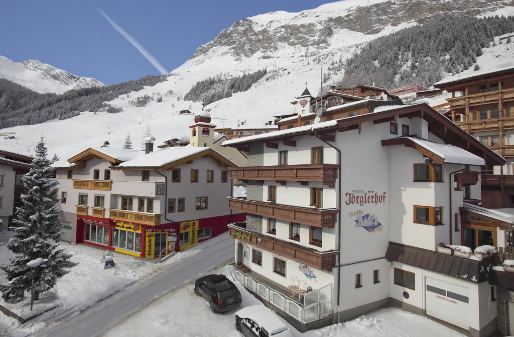 Haus Hintertux Hotel Bagian luar foto