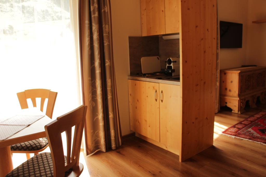 Haus Hintertux Hotel Bagian luar foto
